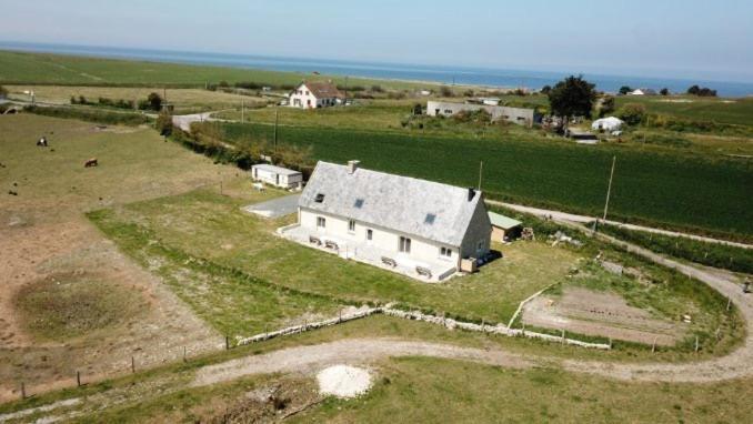La Cricque Villa Cricqueville-en-Bessin Exterior photo